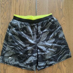 Fabletics Fundamental Short 5” Lined